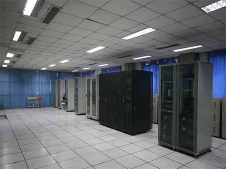 SSD和HDD的區(qū)別，服務(wù)器租用